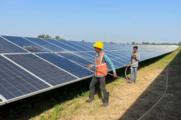 solar-panel-maintenance-service (1) Solar O&M services for residential, commercial, and industrial projects ensuring efficient operation, preventive maintenance, and maximum energy output.